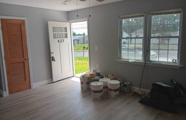 Renovated 3 Bed 2 Bath Single-Family Home in Aberdeen Gallery 4