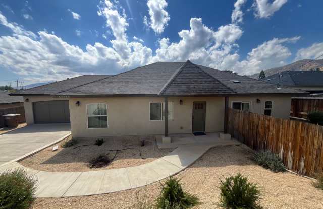 4 Bed 3 Bath Home in Golden Hills Community in Tehachapi CA! photos photos