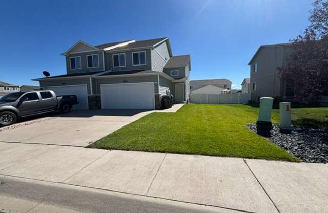 Great 3 Bedroom 2 1/2 Bath Townhome in Saddle Ridge! photos photos