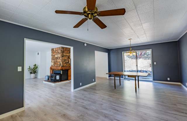 3227 Salton Vista Drive Gallery 3