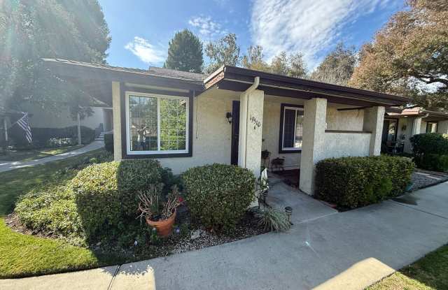 Charming 2-Bedroom Home in Friendly Valley with Resort-Style Amenities photos photos