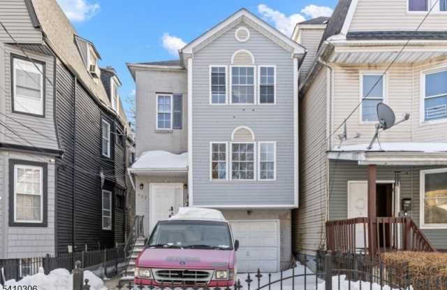 457 Irvine Turner Blvd photos photos