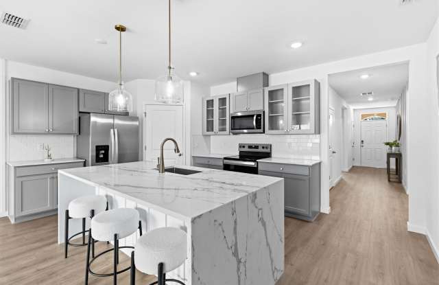 1041 Champion Ridge Drive Gallery 3