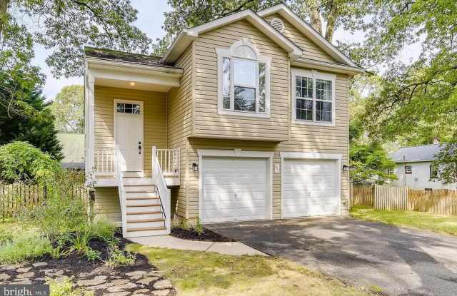 641 HOLLYWOOD RD - 641 Hollywood Road, Severna Park, MD 21146 641 HOLLYWOOD RD - 641 Hollywood Road, Severna Park, MD 21146