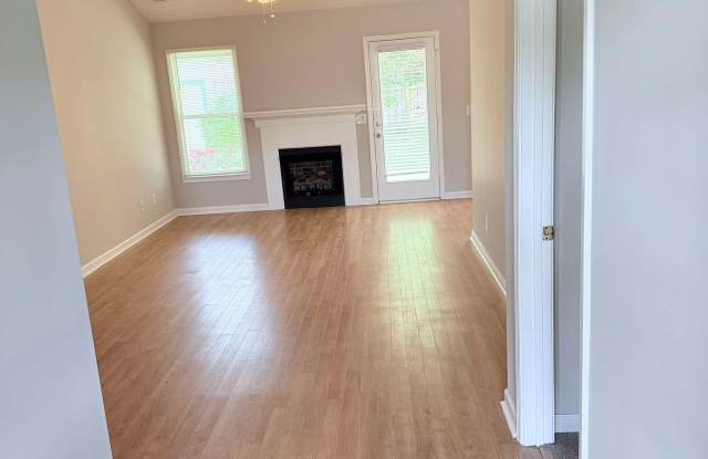 1695 Cumberland Pl Gallery 2