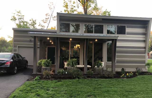Contemporary Custom Built Energy Efficient homes Minutes from downtown & University photos photos