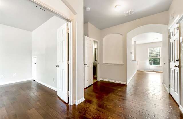 3100 Whispering Pine Boulevard Gallery 4
