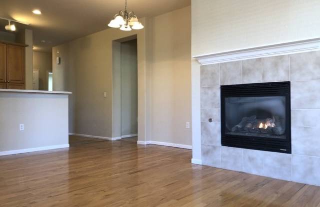 2280 South Vaughn Way Gallery 4