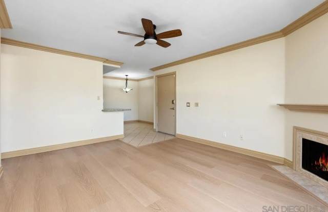 214 Woodland Pkwy unit: 201 Gallery 4