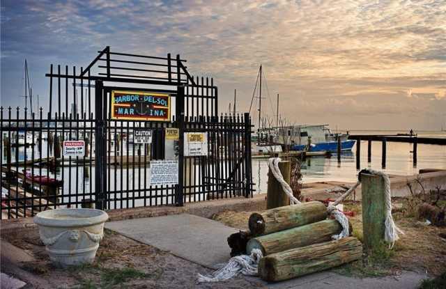 1400 Ocean Dr Gallery 4