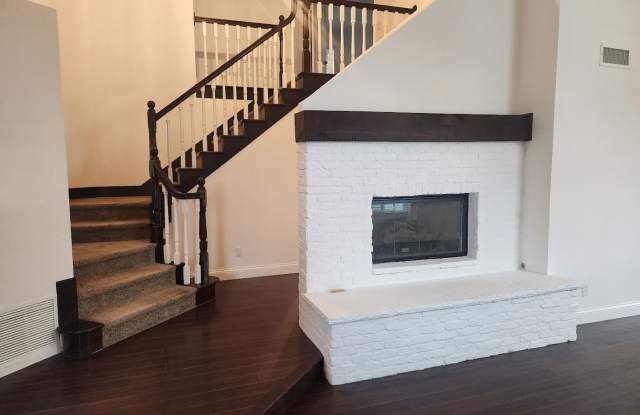 Gorgeous 5 Bedroom in Carmel Mtn Ranch in Gated Community Gallery 4