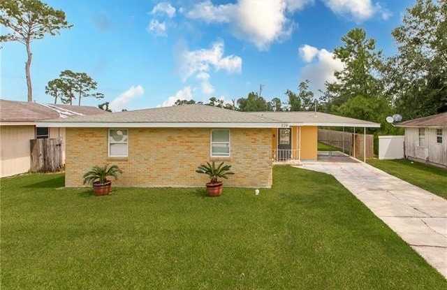 328 HICKORY Drive photos photos