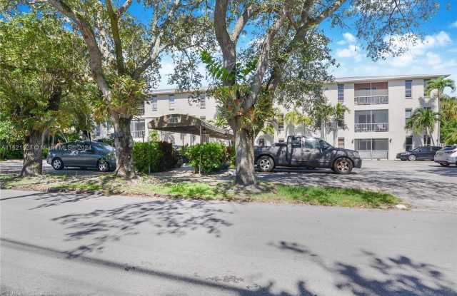 Spacious one bed one bath with pool! photos photos