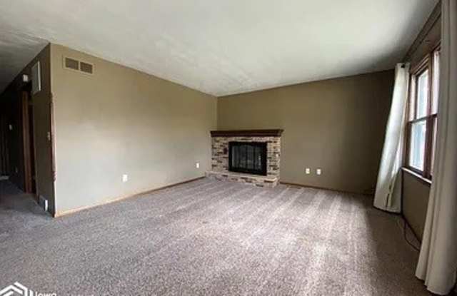 814 Southfield Drive Gallery 4