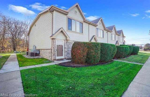 50406 BAY Run S - 50406 Bay Run South, Macomb County, MI 48047