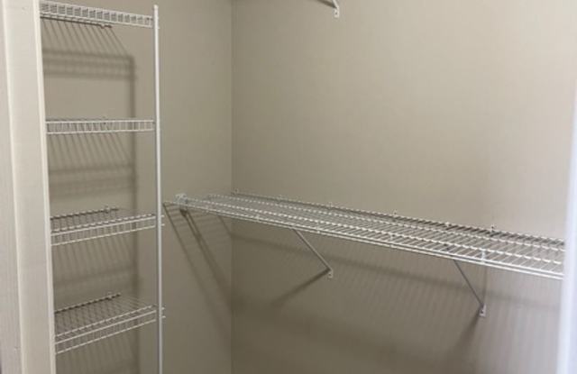 3 Bed/2 Bath Home with 2 Car Garage Gallery 4