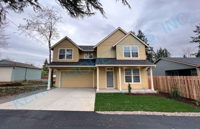 13118 Southeast 21st Avenue - 13118 Southeast 21st Avenue, Oak Grove, OR 97222