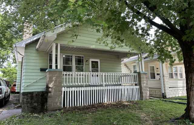 2418 North Peoria Avenue - 2418 North Peoria Avenue, Peoria, IL 61603