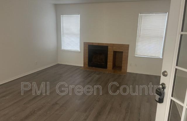 6657 S Victor Ave photos photos