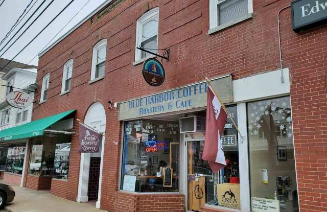 444 Lafayette Road - 444 Lafayette Road, Hampton, NH 03843