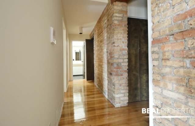 558 W Wellington Ave photos photos