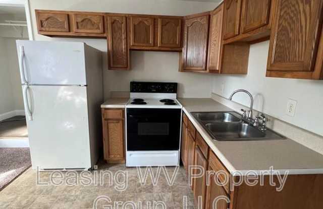 2651 Main Street - 2651 Main Street, Hurricane, WV 25526