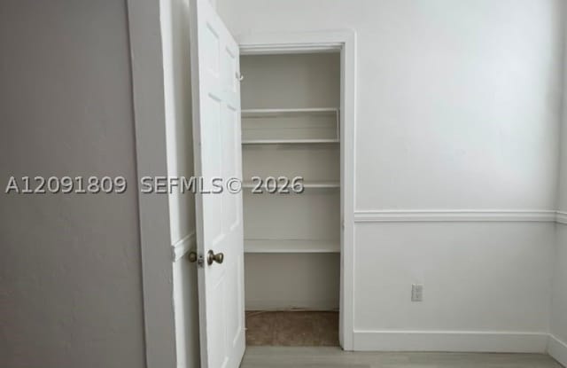 15 Sidonia Ave Gallery 4