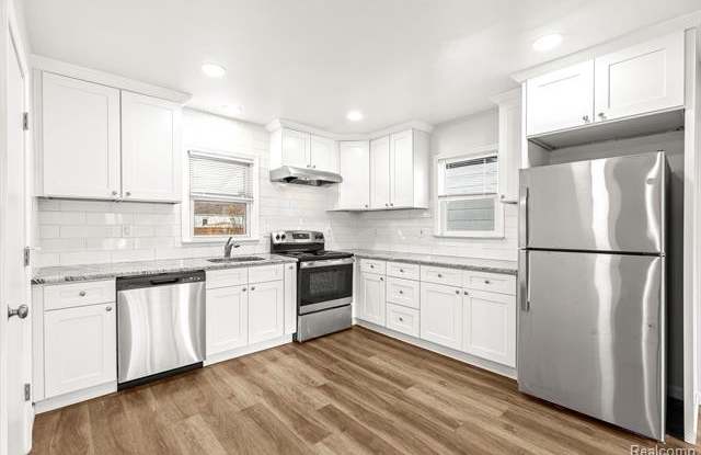 56 ORCHARD Avenue Gallery 2