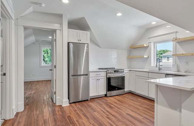 1118 Pennock Ave photos photos