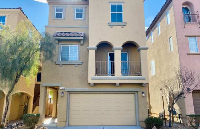 Three Story 4 Bed 3.5 Bath House Located in the Southwest Area! Bedroom  full bathroom downstairs on the first floor! Kitchen with island and large living room on the second floor with a balcony! photos photos