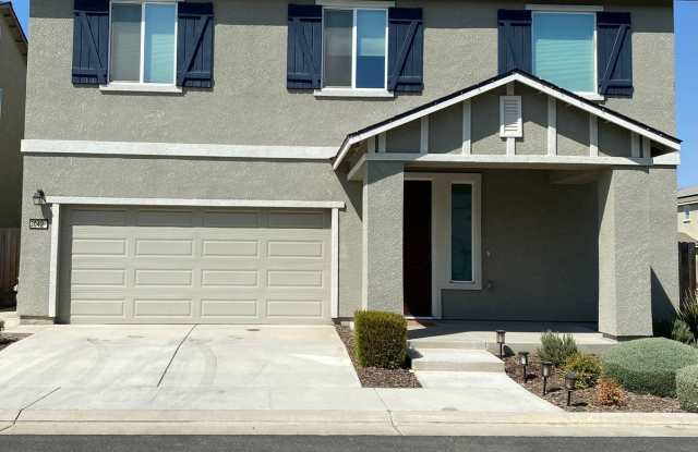 Lovely Home for rent in Visalia, Ca - 3042 East Seeger Avenue, Visalia, CA 93292