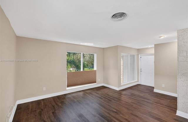 539 Menendez Avenue photos photos