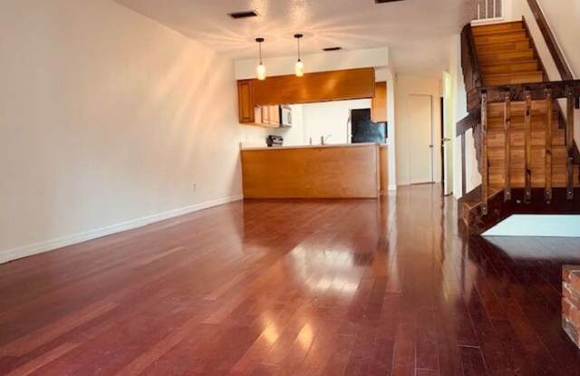 5202 Lazy Oaks Drive Gallery 3