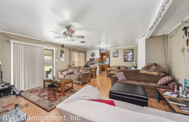 3809 Hilltop Dr Gallery 3