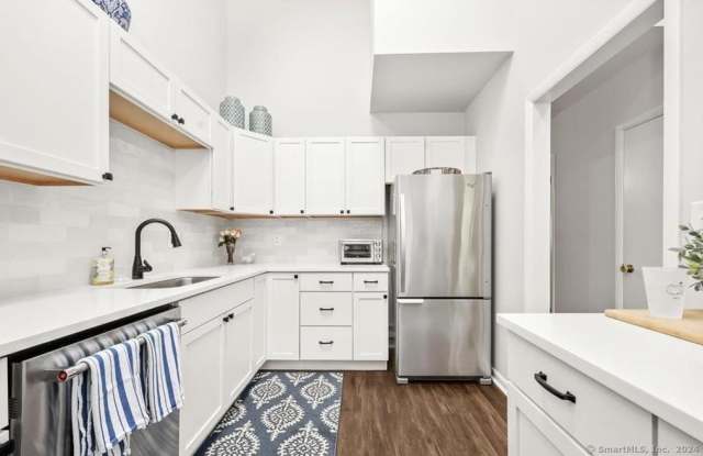 2437 Bedford Street unit: F17 photos photos