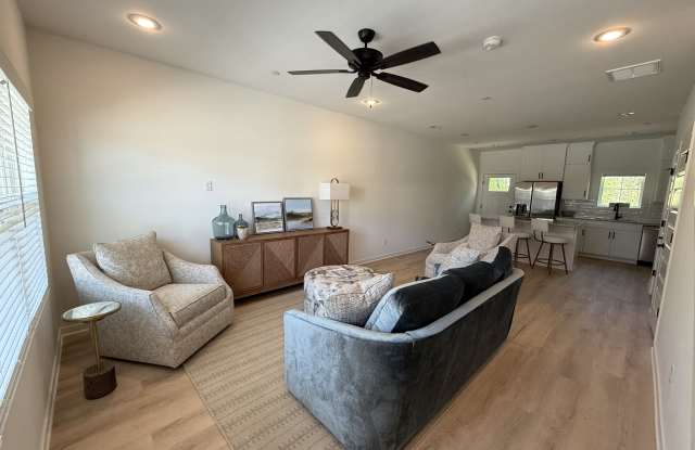 1887 South Garland Avenue - 2 photos photos