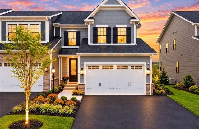 110 Hollow Oak Dr Gallery 1