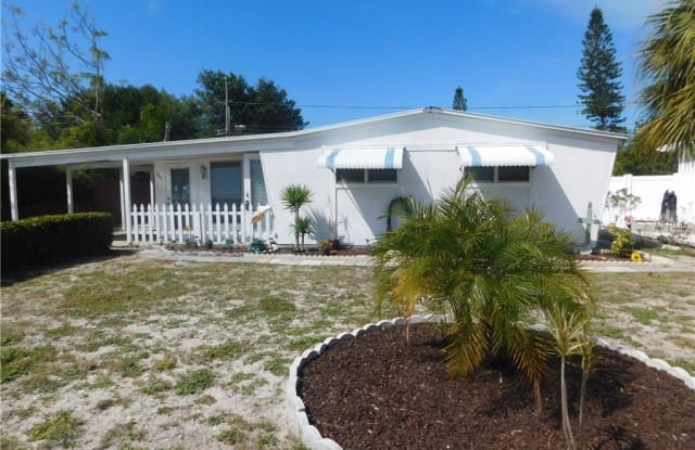 841 S 65 STREET - 841 65th St S, Bear Creek, FL 33707
