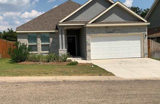 306 -- Winston Dr photos photos