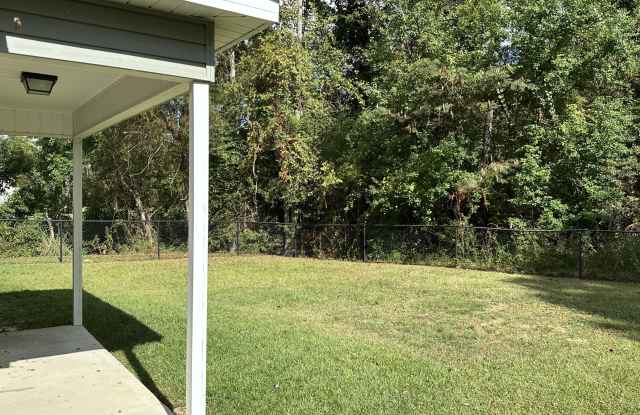 615 40th Street East Gallery 4