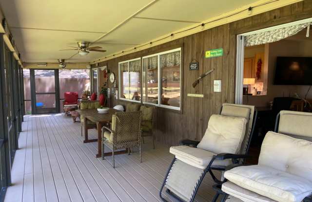 Lake Rousseau Fishing Paradise: The Ultimate Turnkey Retreat photos photos