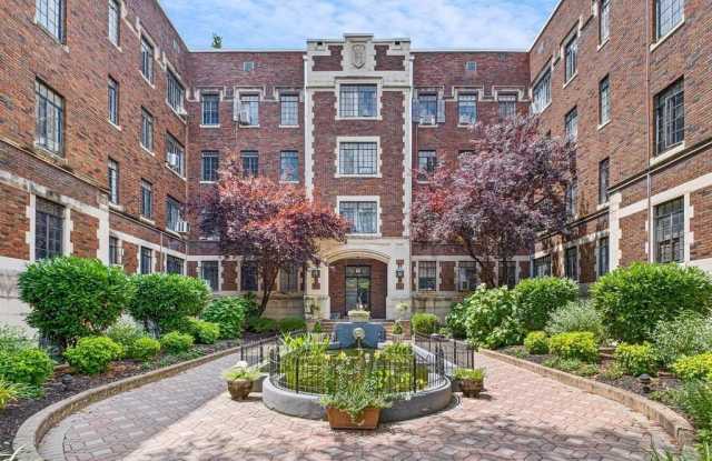 1305 N BROOM STREET photos photos