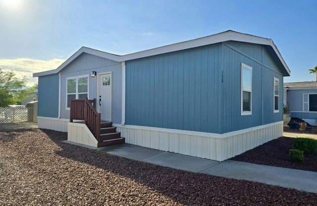 4650 E. Carey Ave photos photos