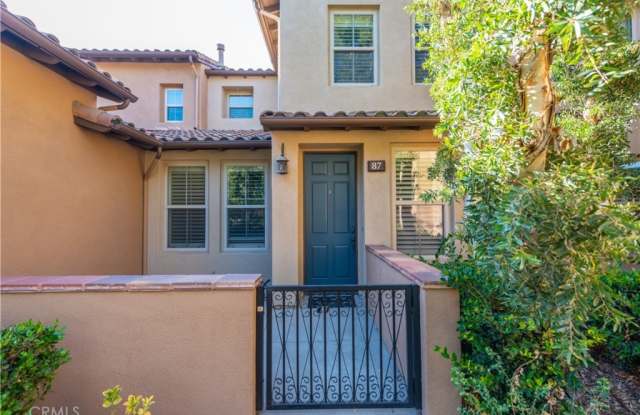 87 Winding Way - 87 Winding Way, Irvine, CA 92620