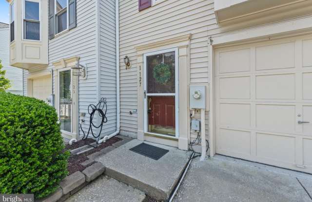 1127 KELFIELD DRIVE Gallery 4
