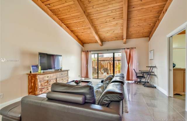 2613 S Parkview Dr Gallery 4