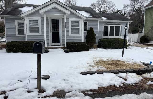 507 Riverside Drive S photos photos