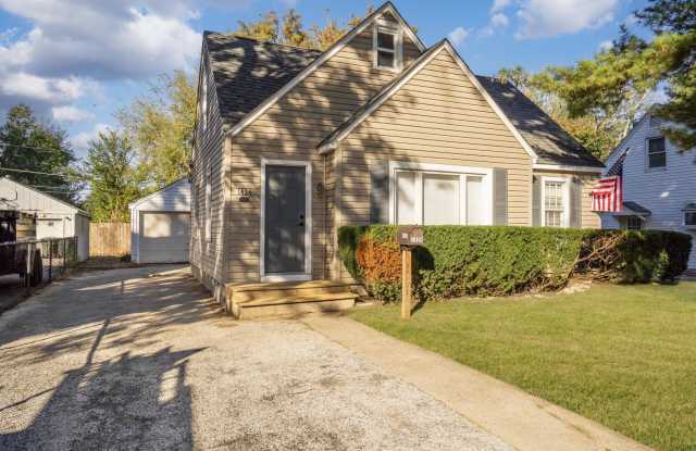 1424 Pine Grove Avenue Gallery 1
