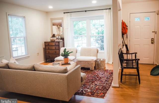 5401 NEW LONDON PARK DRIVE Gallery 4
