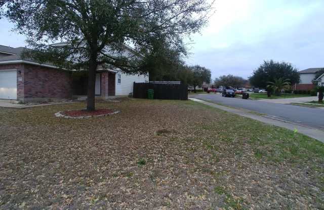 Great 3B/2.5B in Round Rock! - 1909 Windy Park Drive, Round Rock, TX 78664